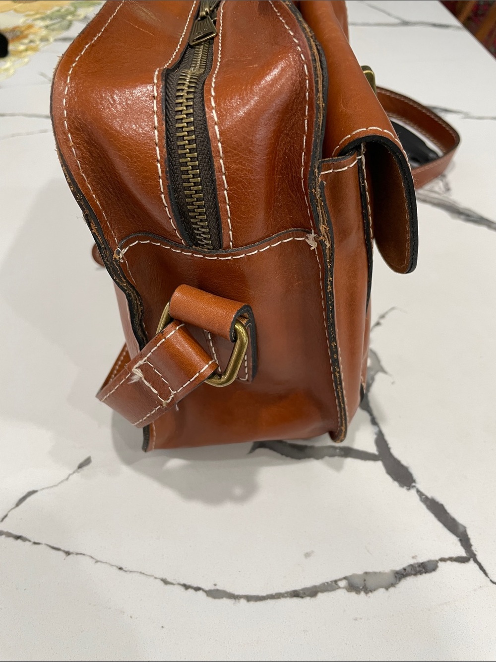 Patricia Nash, leather Beaumont crossbody has some scuff marks. - Picture 12 of 16